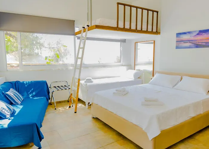 Nature Lovers-golden Χρυσή Αμμουδιά