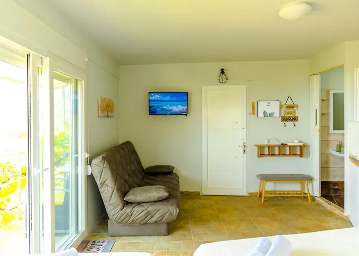 Nature Lovers-golden