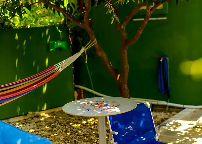 Nature Lovers-golden *