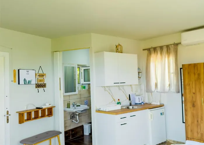 Nature Lovers-golden