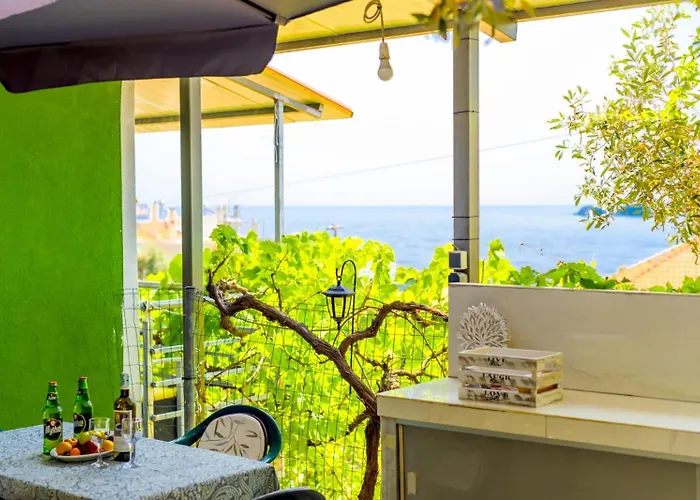 Nature Lovers-golden * Χρυσή Αμμουδιά